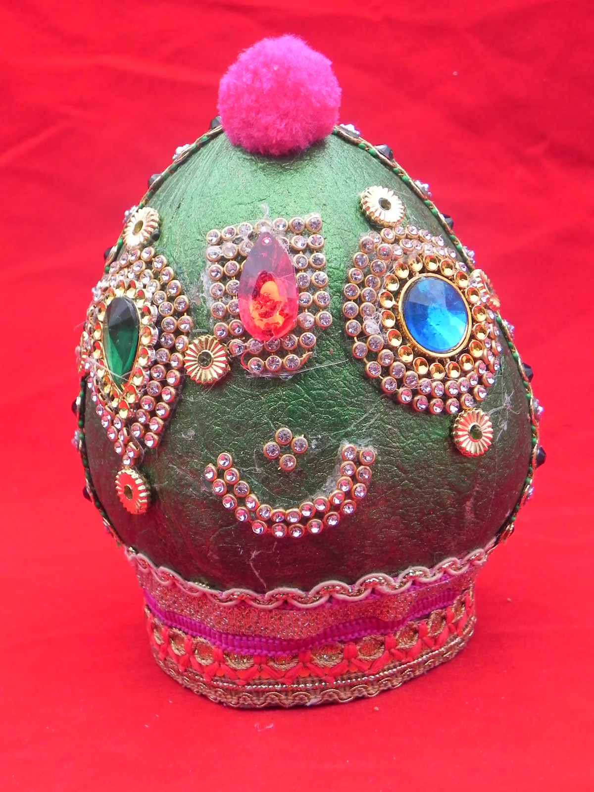 Decorated Green Coconut with Jewels